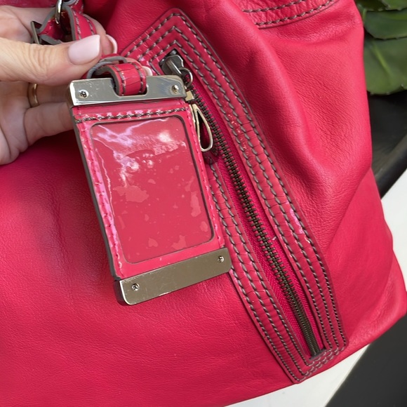 NEW BCBG Maxazra genuine, leather hobo, shoulder handbag purse, extra large - Picture 9 of 15